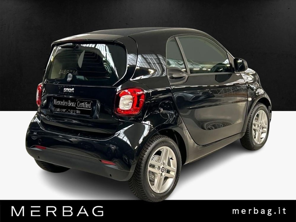 smart Fortwo nuova a Milano (2)