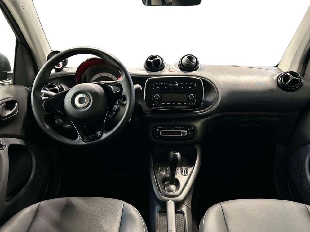 smart Fortwo nuova a Milano (9)
