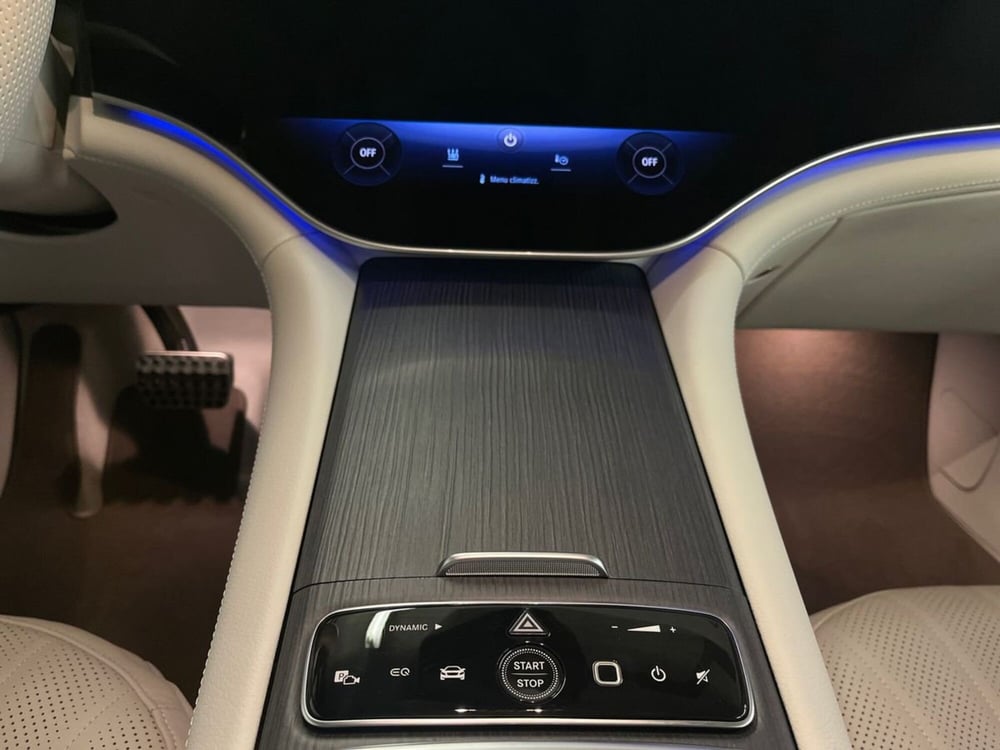 Mercedes-Benz EQS SUV usata a Milano (14)