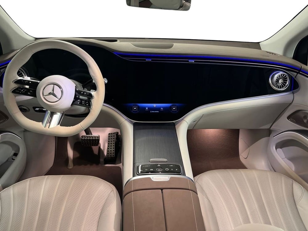 Mercedes-Benz EQS SUV usata a Milano (9)