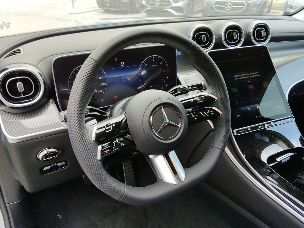Mercedes-Benz GLC SUV nuova a Pescara (12)