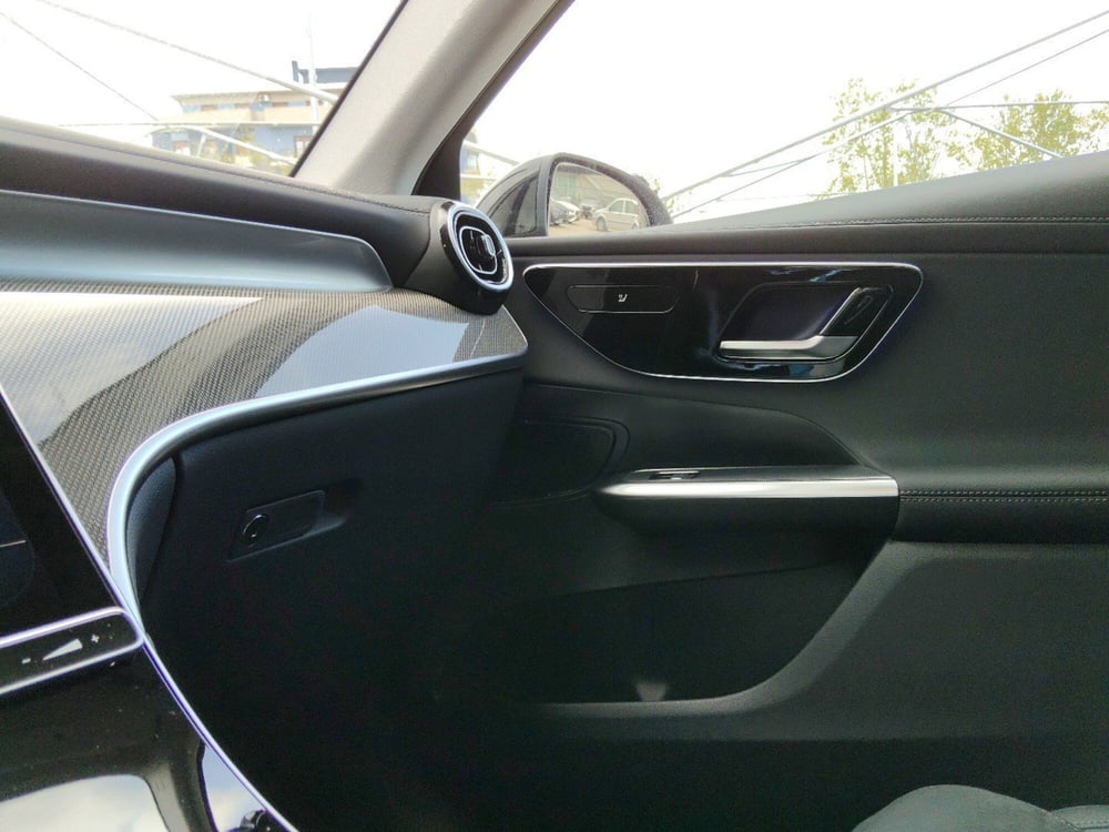 Mercedes-Benz GLC SUV nuova a Pescara (18)