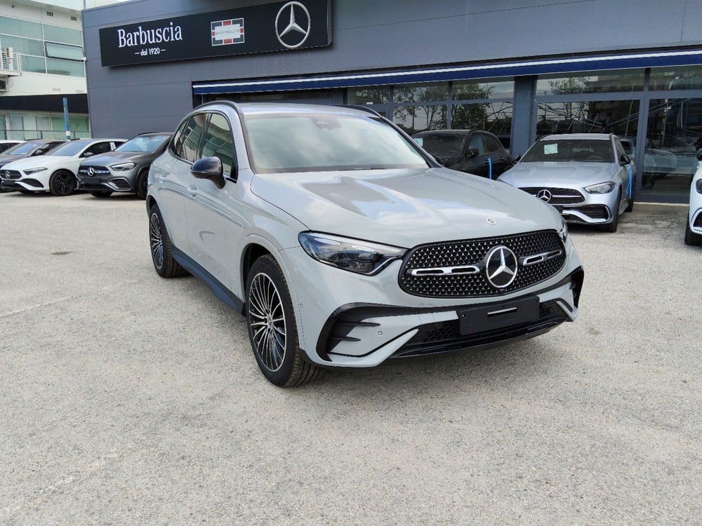 Mercedes-Benz GLC SUV nuova a Pescara (2)