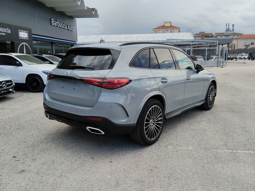 Mercedes-Benz GLC SUV nuova a Pescara (3)