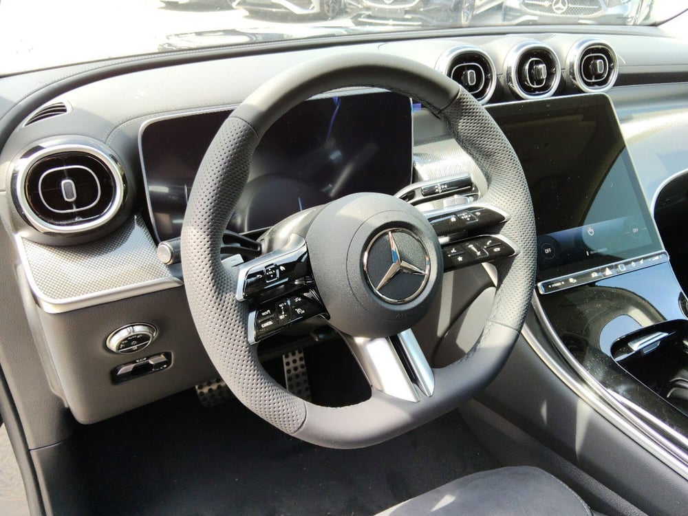 Mercedes-Benz GLC SUV nuova a Pescara (11)
