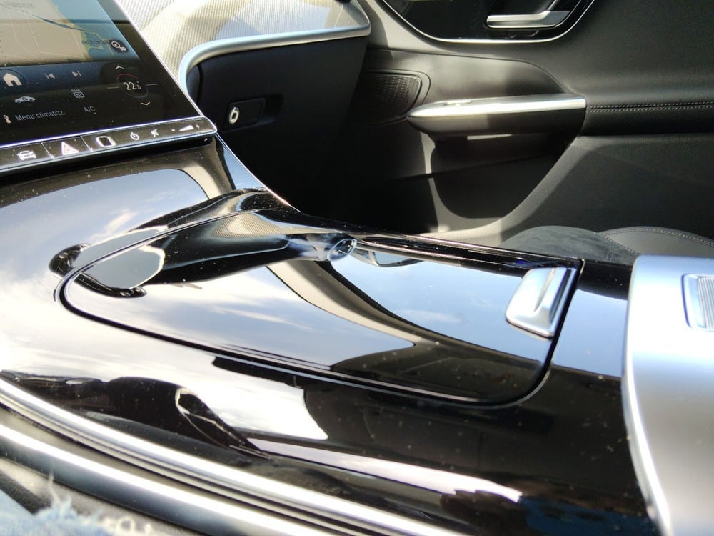 Mercedes-Benz GLC SUV nuova a Pescara (18)