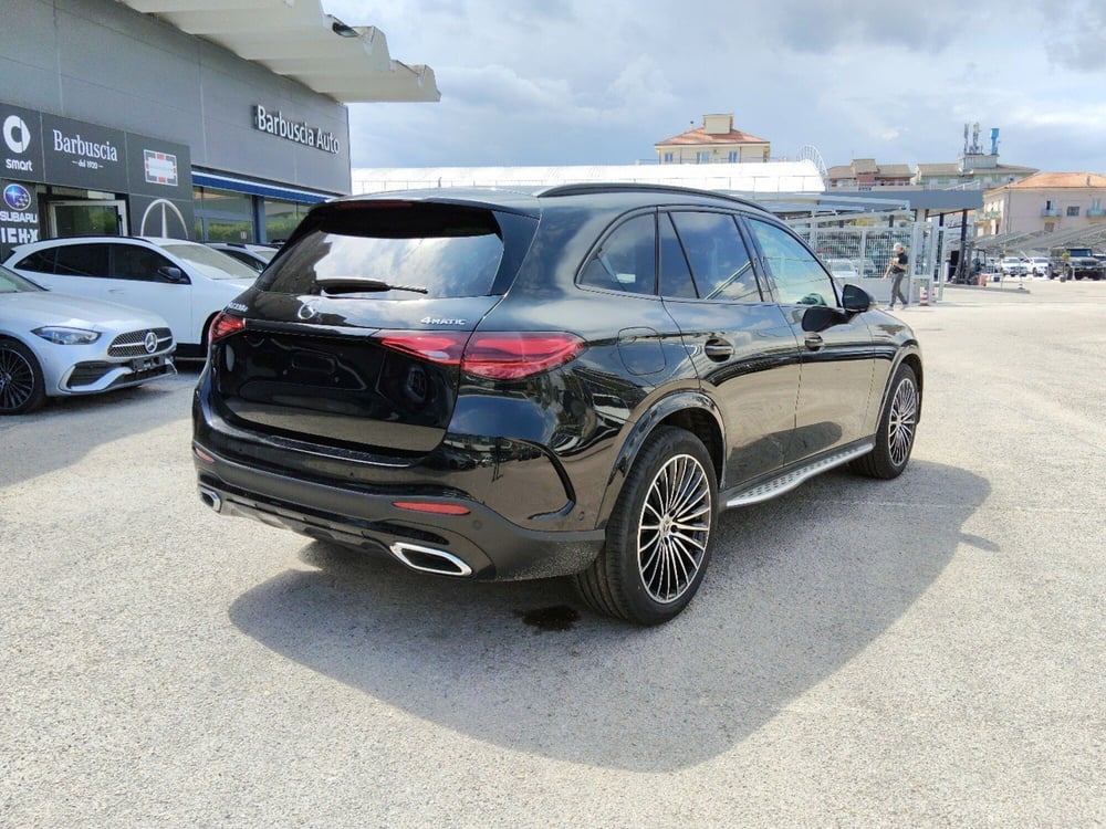 Mercedes-Benz GLC SUV nuova a Pescara (3)