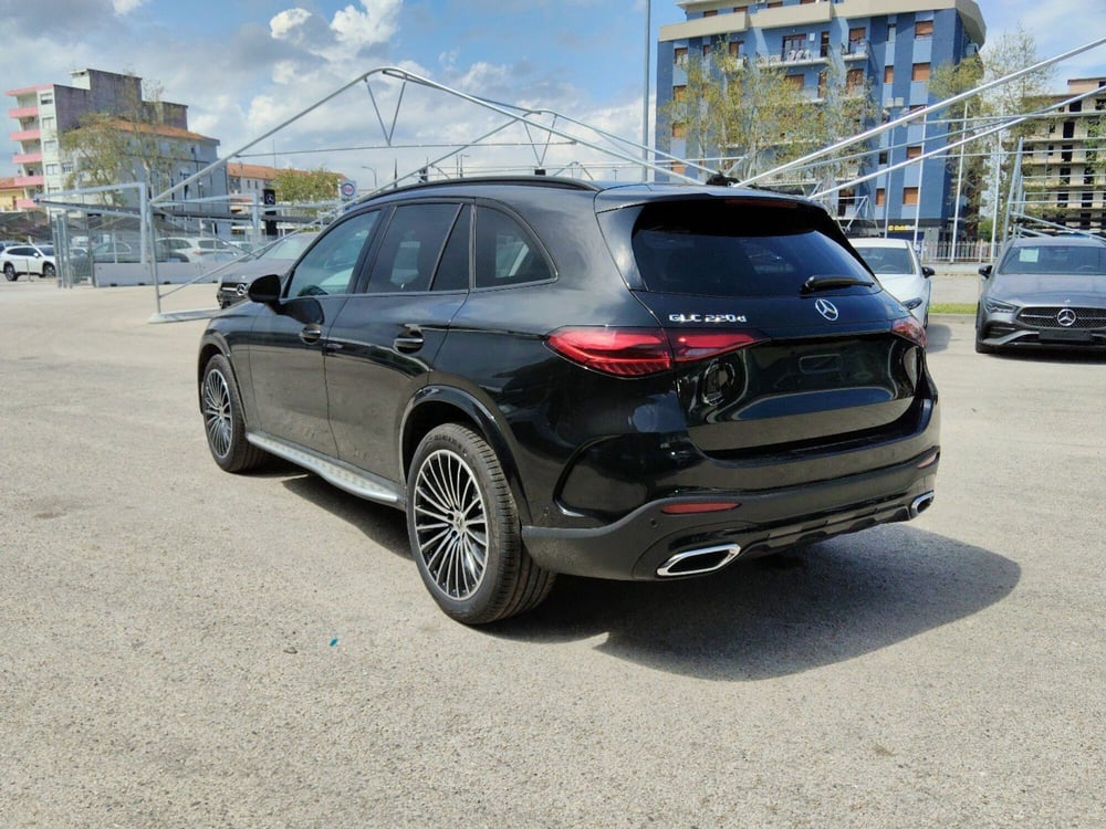 Mercedes-Benz GLC SUV nuova a Pescara (4)