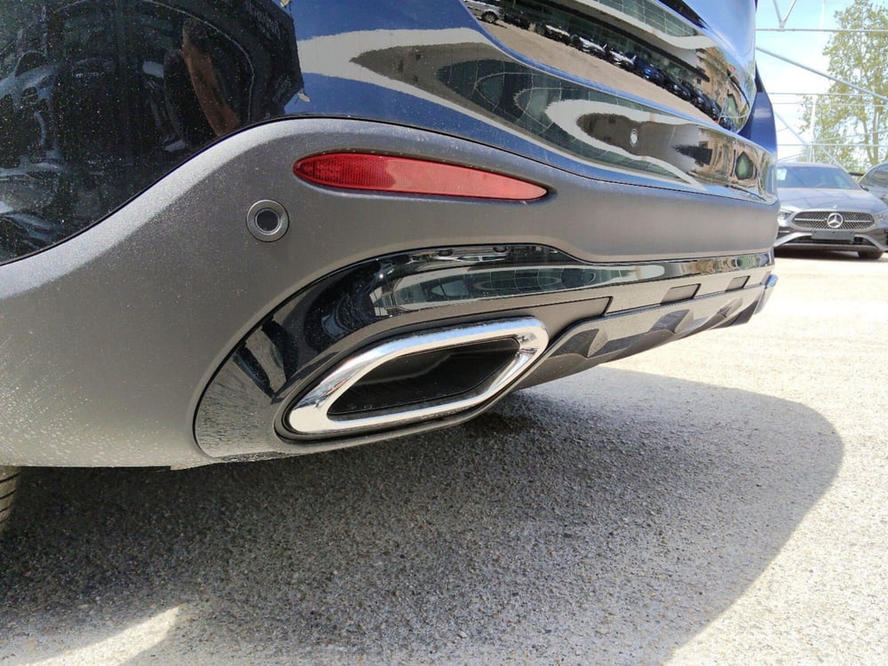 Mercedes-Benz GLC SUV nuova a Pescara (5)
