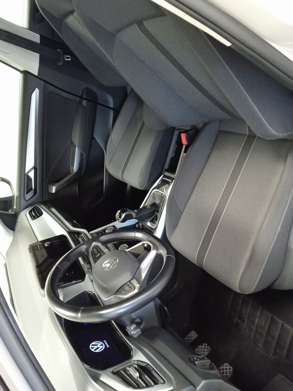 Volkswagen T-Roc usata a Torino (10)