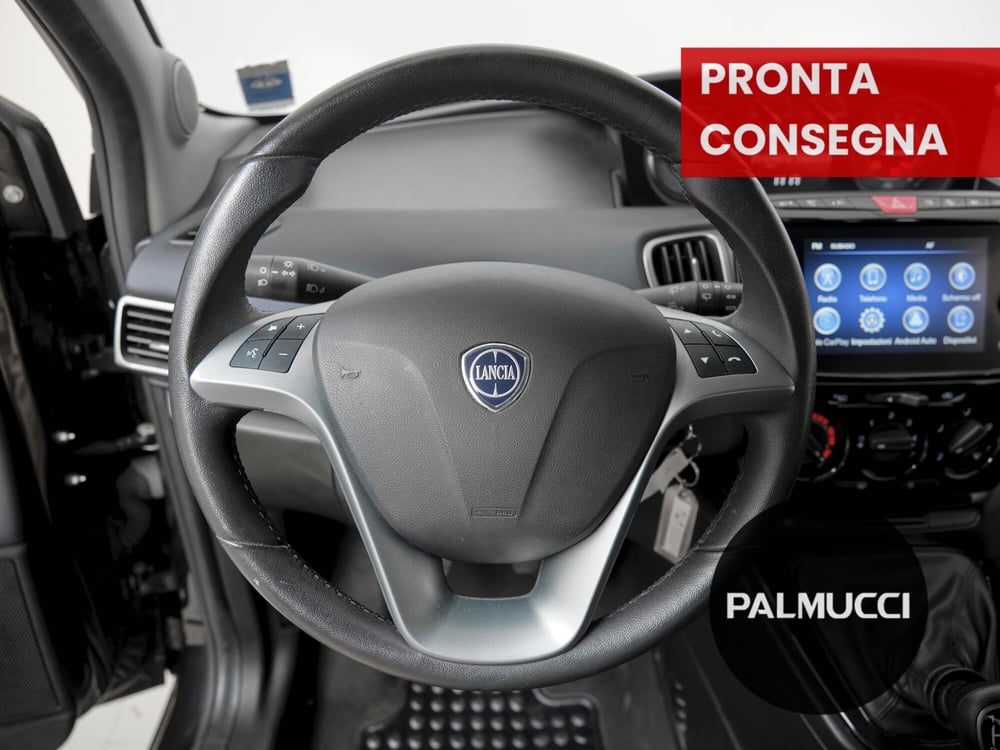 Lancia Ypsilon usata a Prato (18)