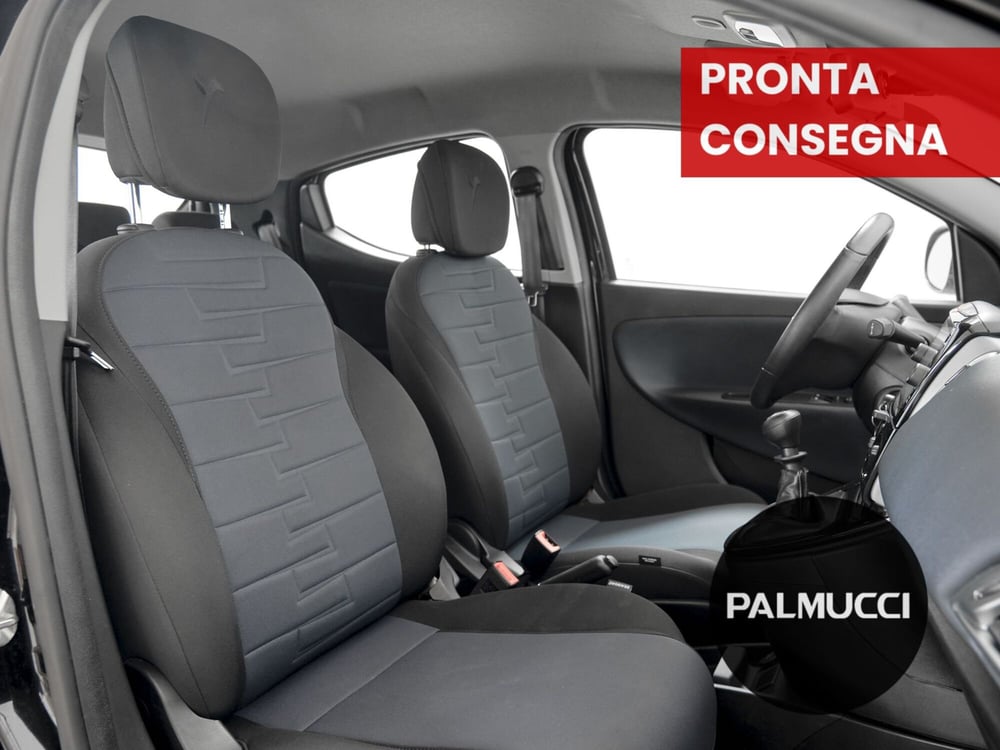 Lancia Ypsilon usata a Prato (9)