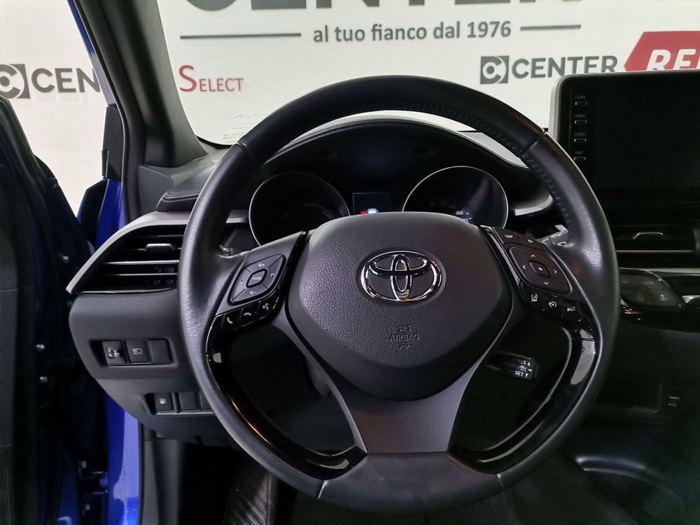 Toyota Toyota C-HR usata a Salerno (8)