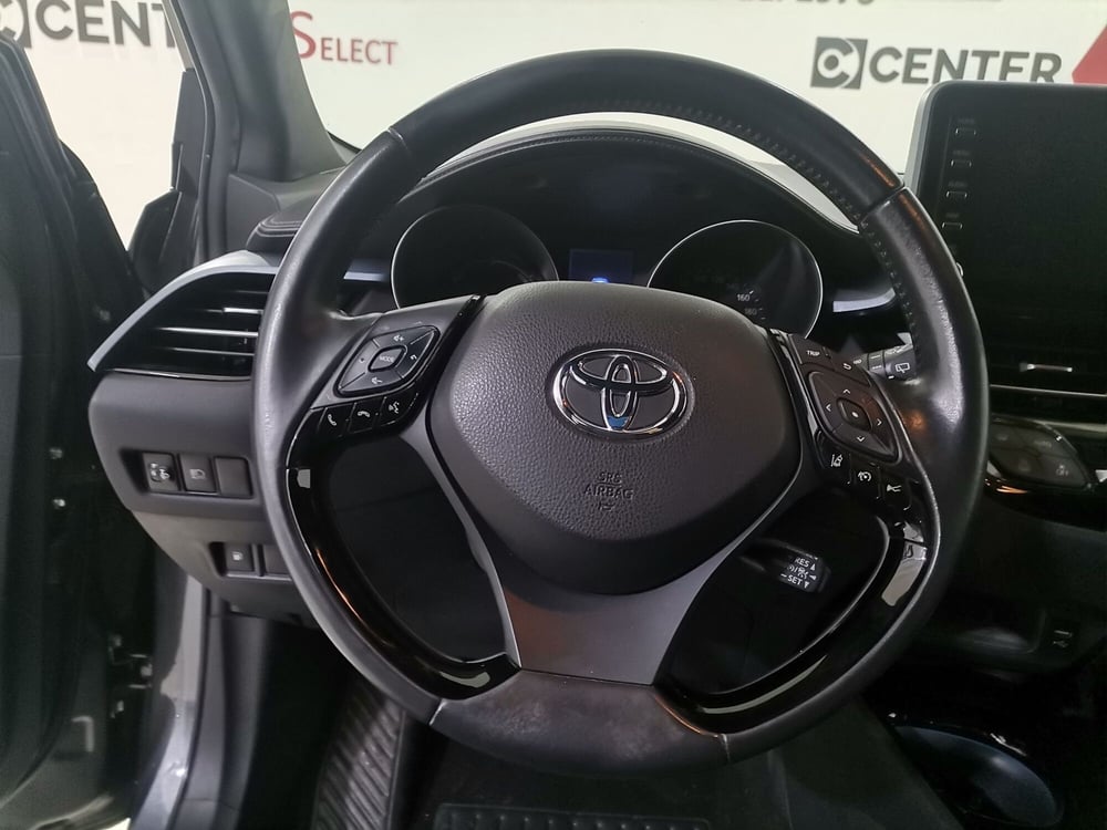 Toyota Toyota C-HR usata a Salerno (8)