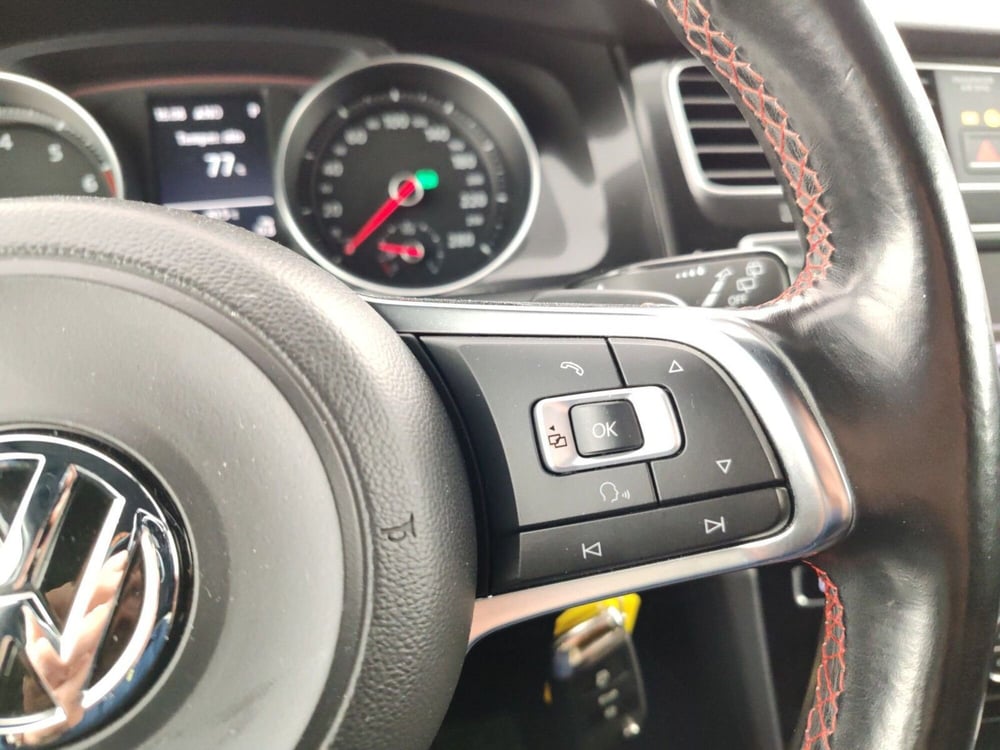 Volkswagen Golf usata a Massa-Carrara (13)