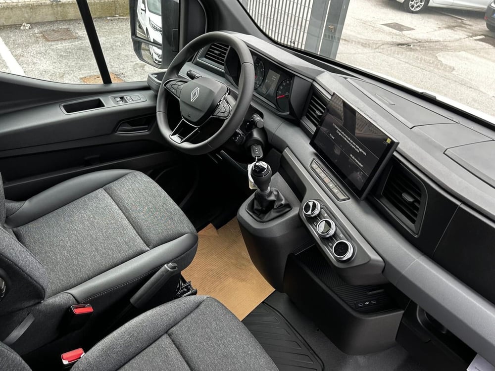 Renault Master Furgone nuova a Treviso (7)