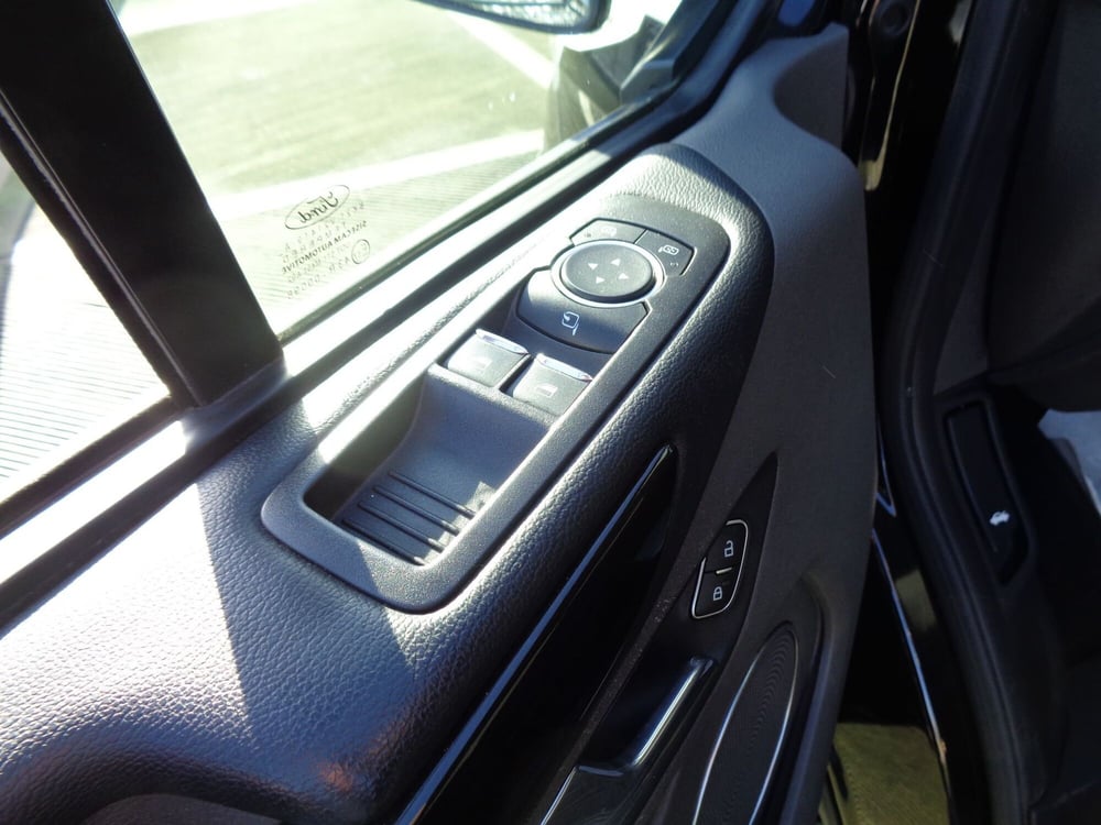 Ford Tourneo Custom usata a Belluno (8)