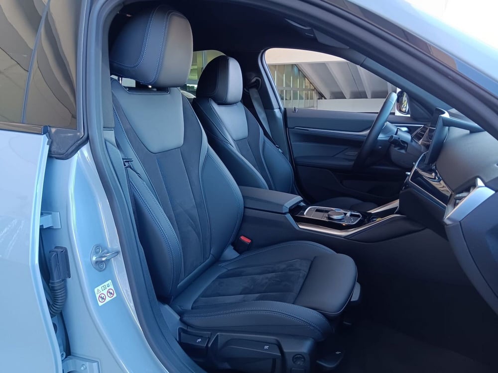 BMW i4 usata a Asti (12)