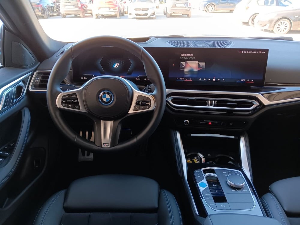 BMW i4 usata a Asti (15)