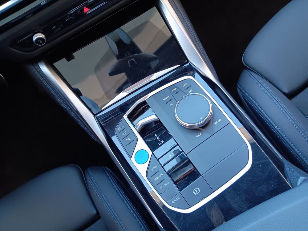 BMW i4 usata a Asti (16)