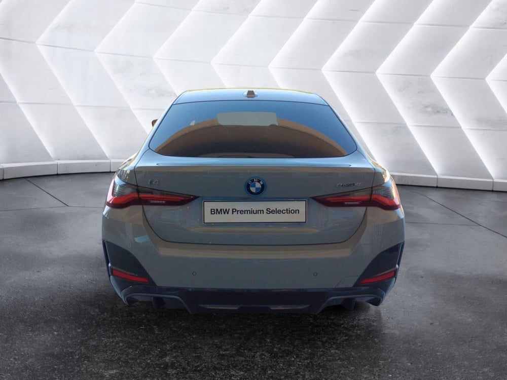 BMW i4 usata a Asti (5)