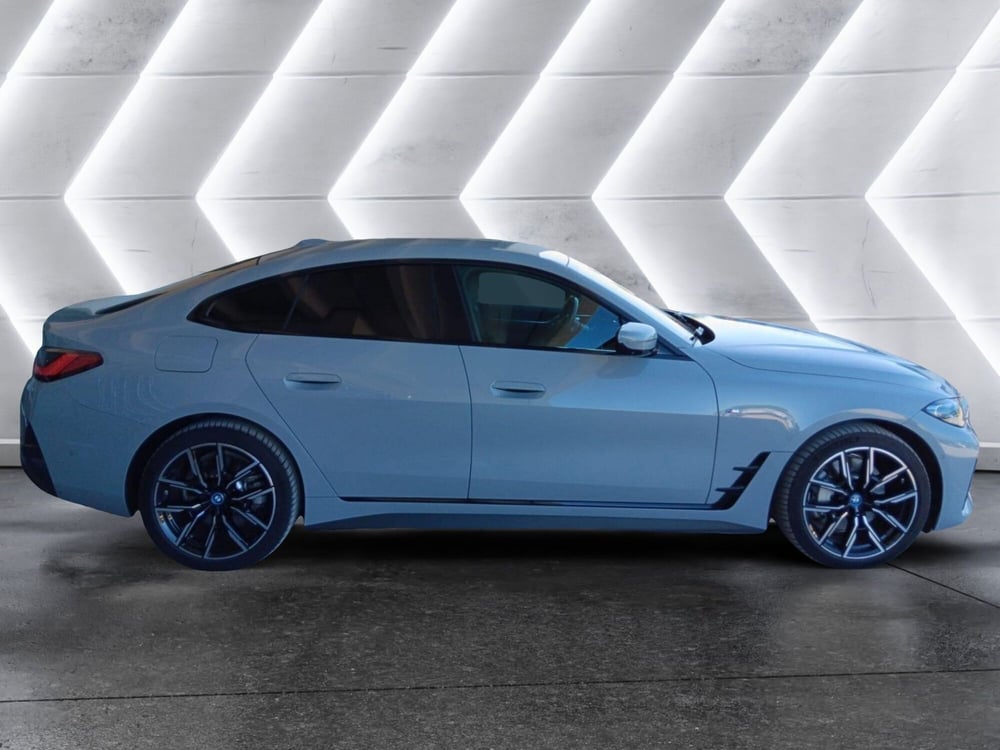BMW i4 usata a Asti (7)