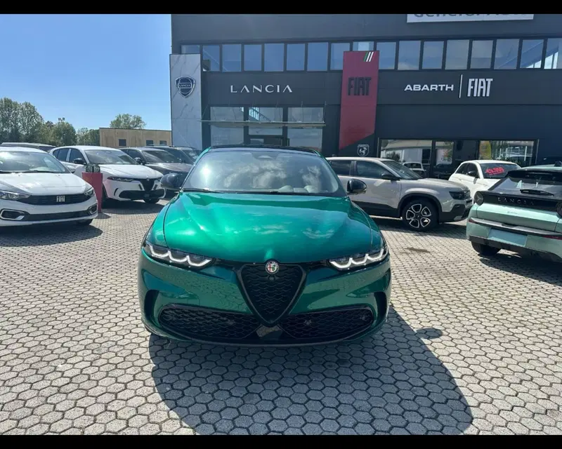 Alfa Romeo Tonale nuova a Lucca (2)