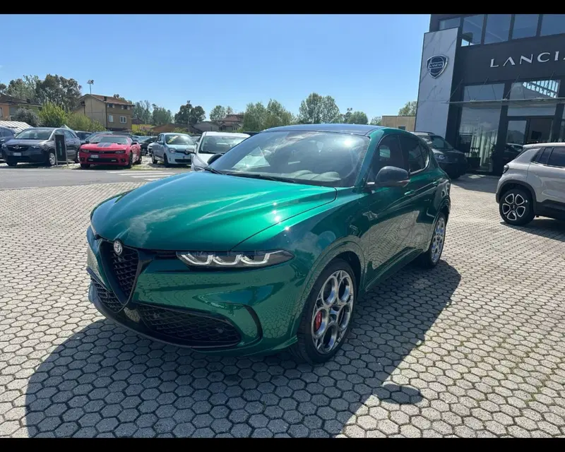 Alfa Romeo Tonale nuova a Lucca (3)