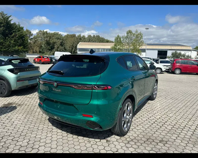 Alfa Romeo Tonale nuova a Lucca (7)