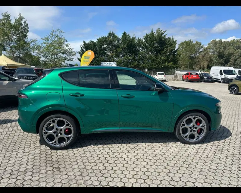 Alfa Romeo Tonale nuova a Lucca (8)