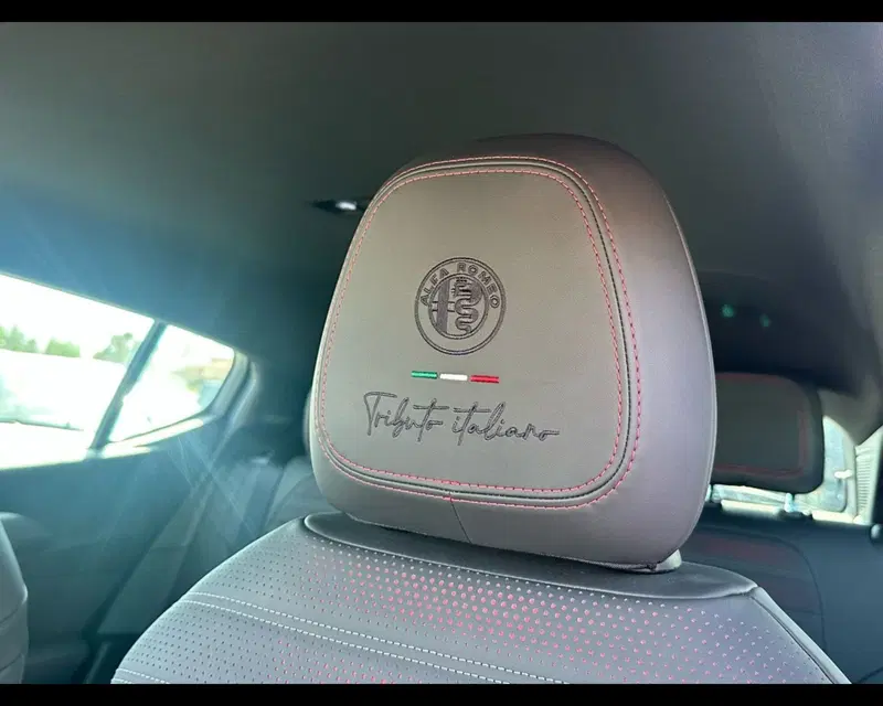 Alfa Romeo Tonale nuova a Lucca (9)
