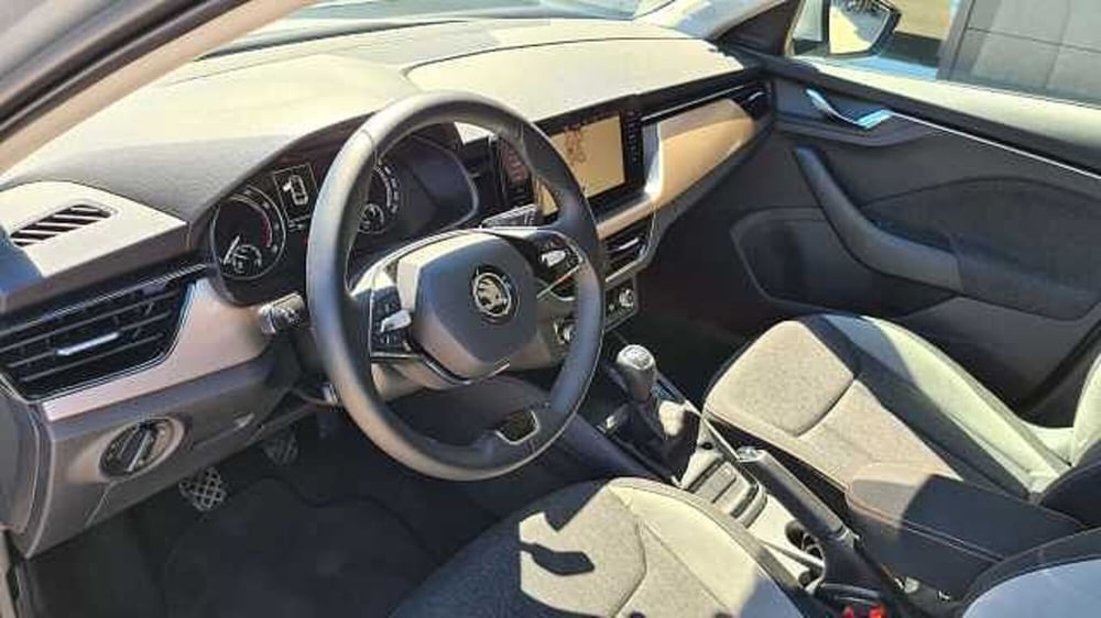 Skoda Scala usata a Ancona (9)