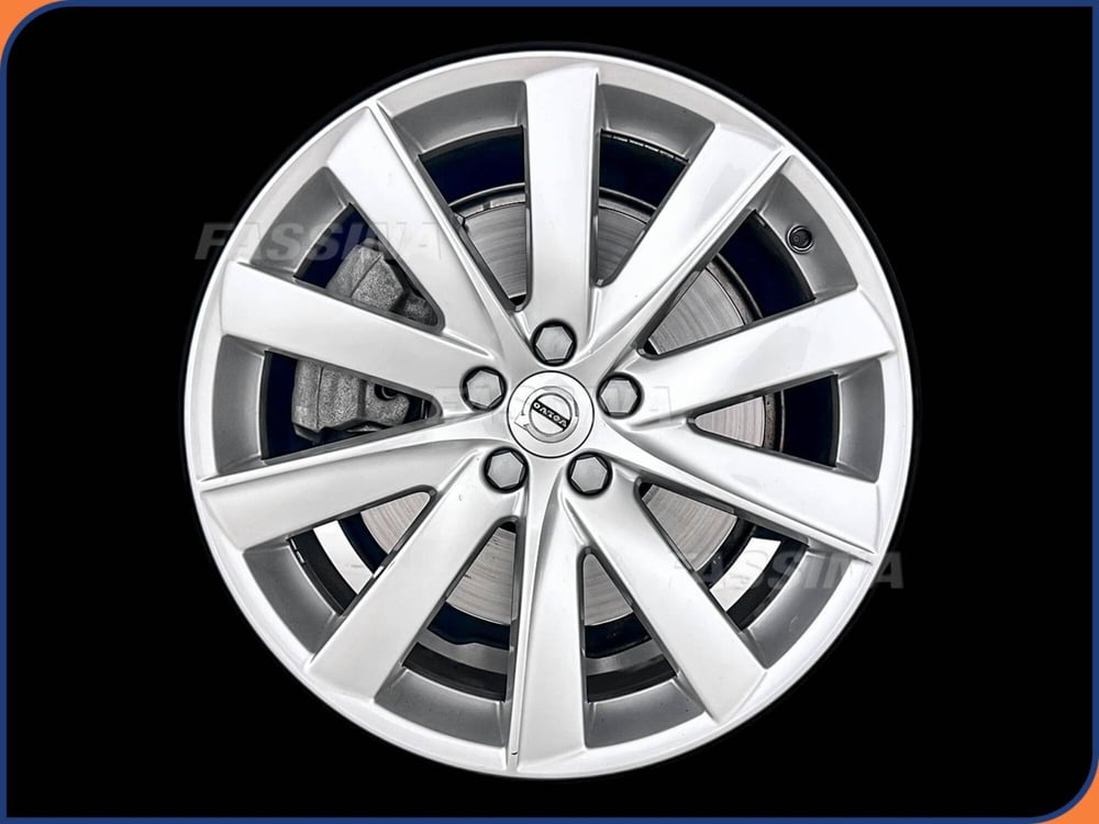 Volvo XC90 usata a Milano (7)