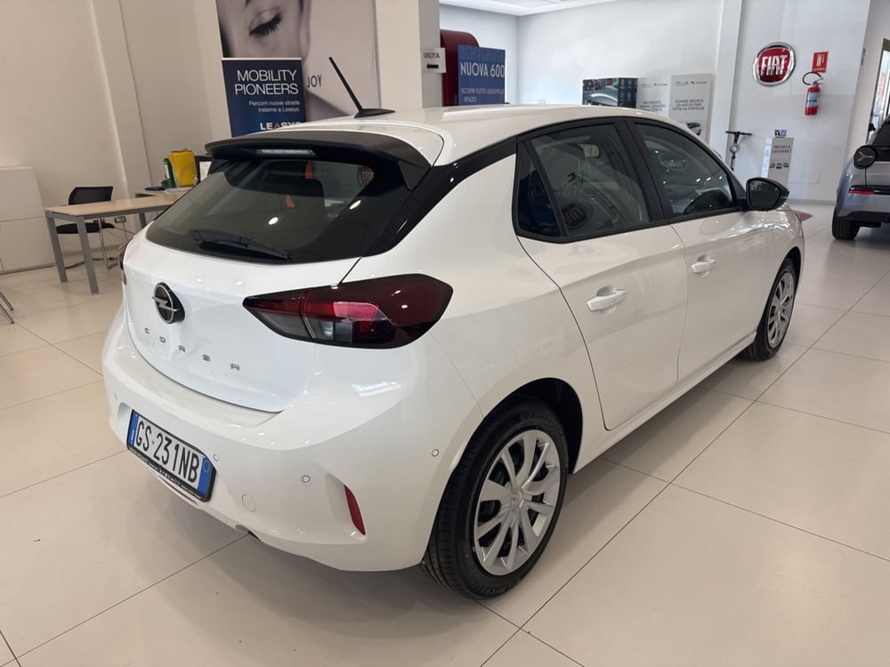 Opel Corsa nuova a Palermo (13)