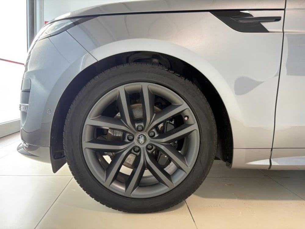 Land Rover Range Rover Sport usata a Venezia (11)