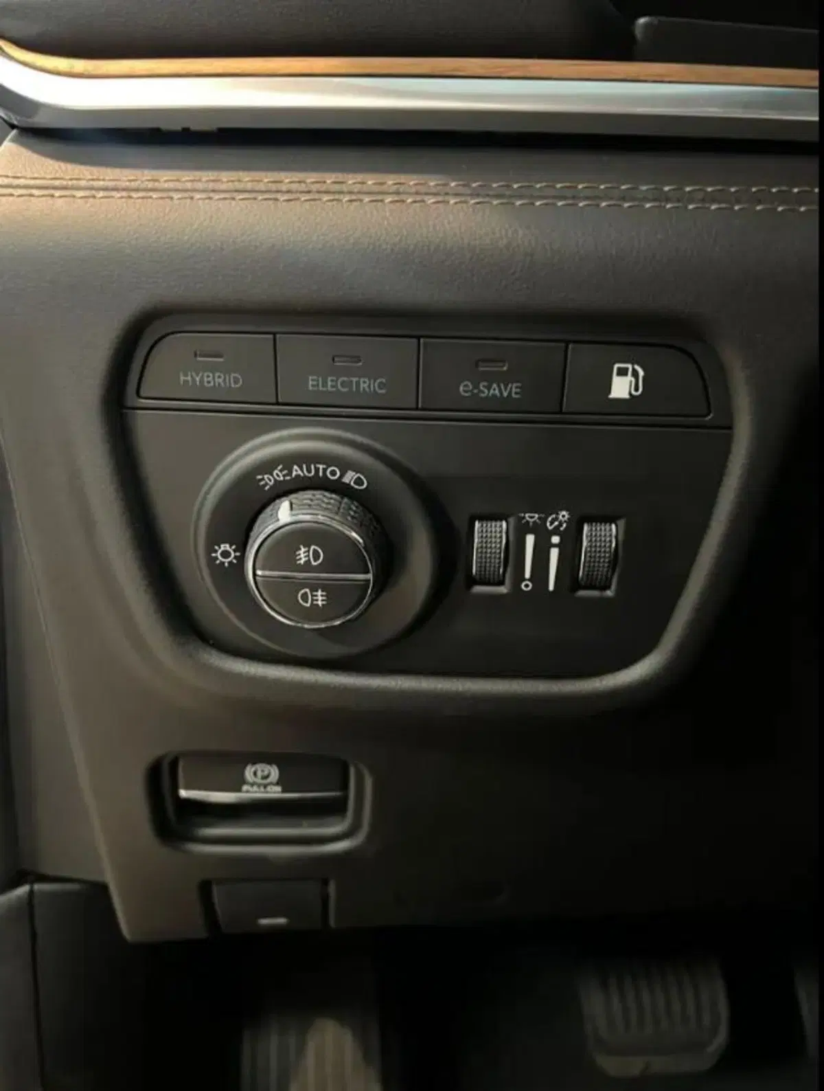 Jeep Grand Cherokee nuova a Latina (10)