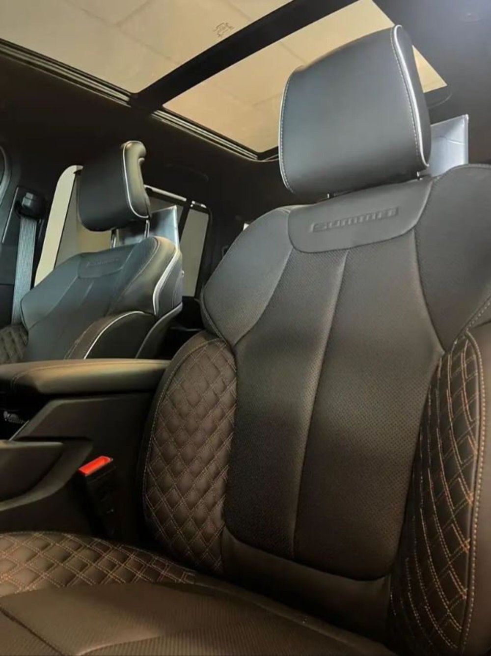 Jeep Grand Cherokee nuova a Latina (8)