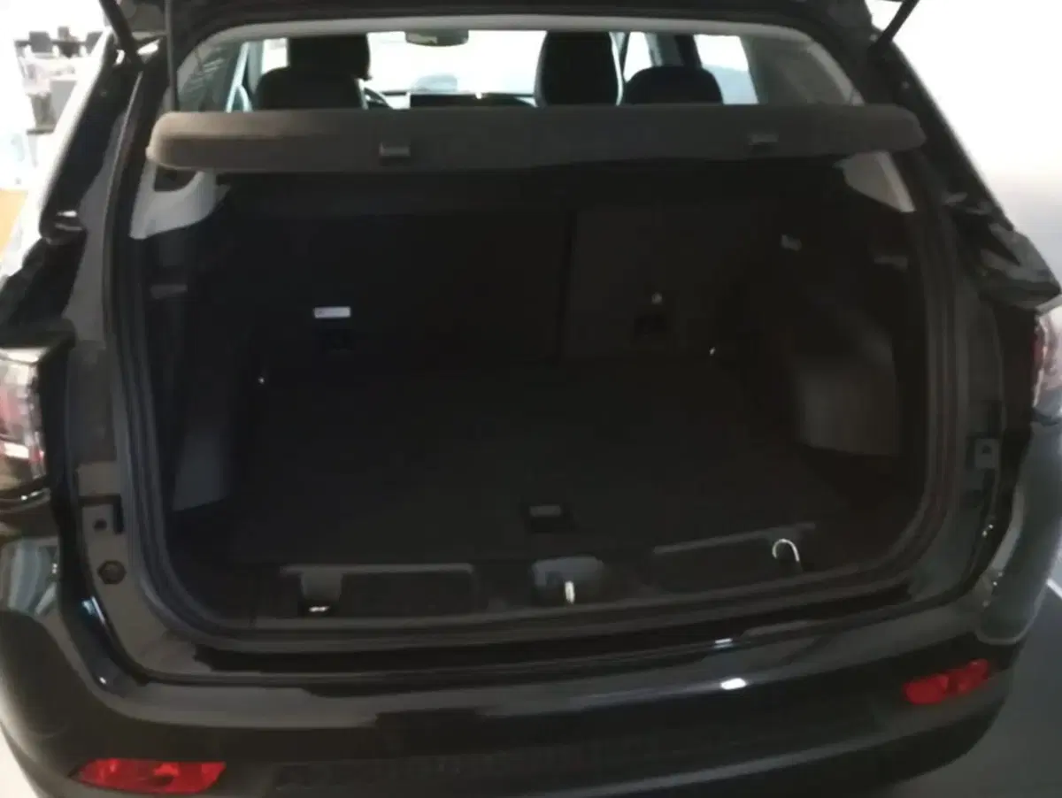 Jeep Compass nuova a Latina (3)