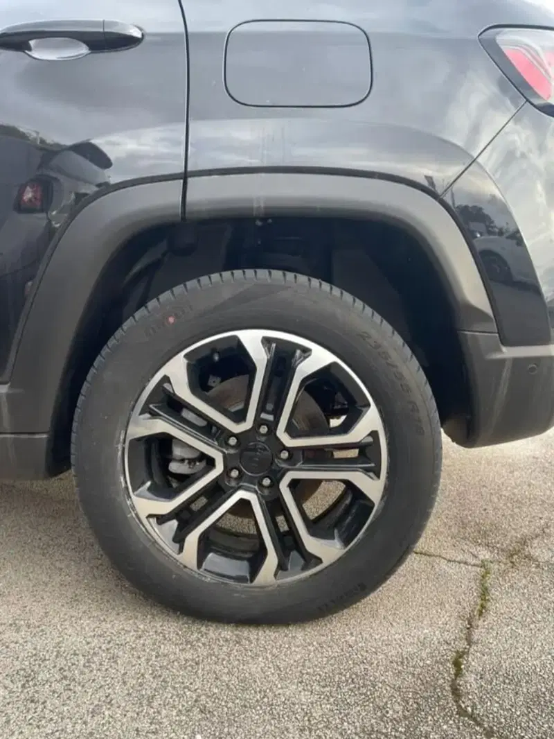 Jeep Compass nuova a Latina (4)