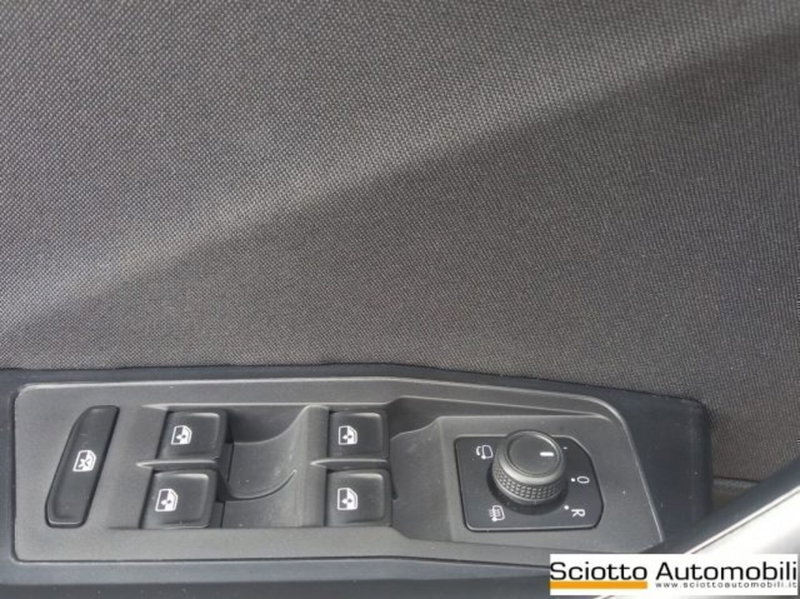 Volkswagen T-Roc usata a Messina (12)