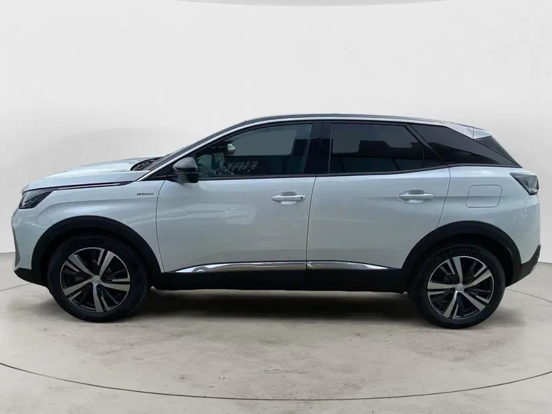 Peugeot 3008 nuova a Milano (2)