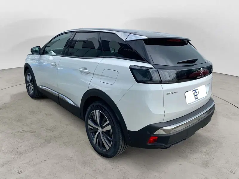 Peugeot 3008 nuova a Milano (4)