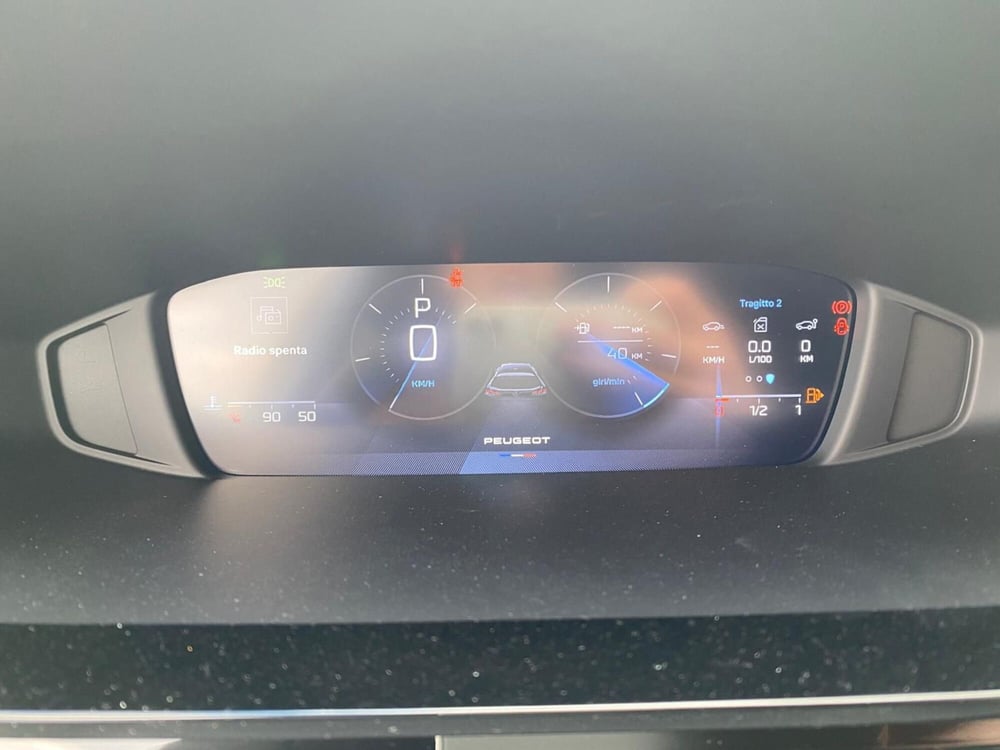 Peugeot 308 SW nuova a Milano (12)