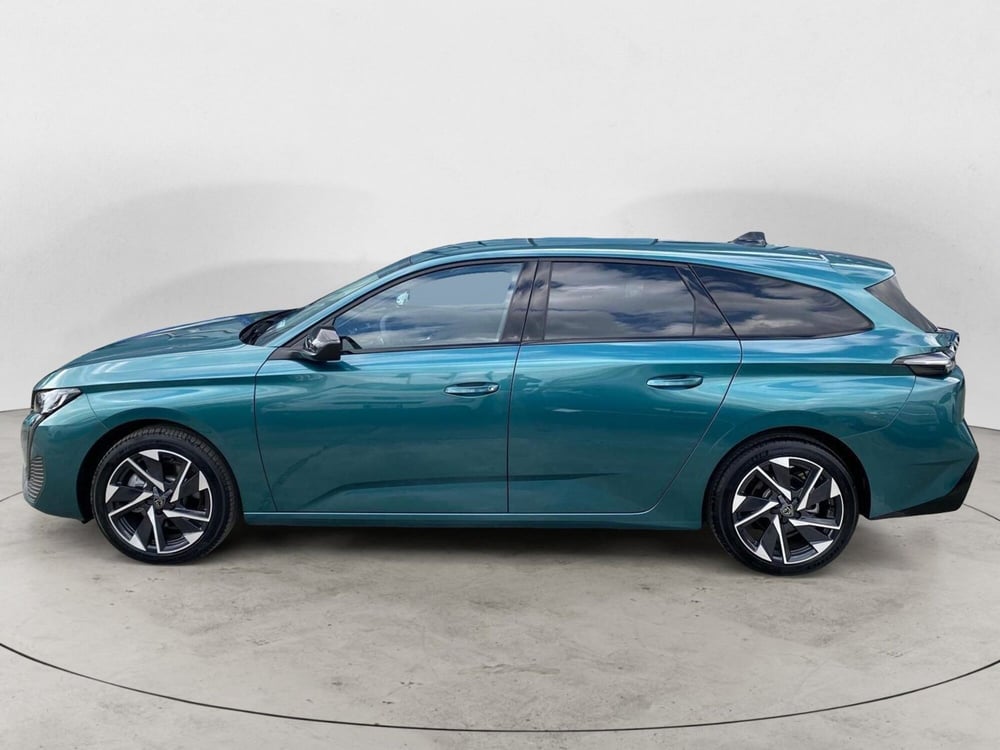 Peugeot 308 SW nuova a Milano (9)