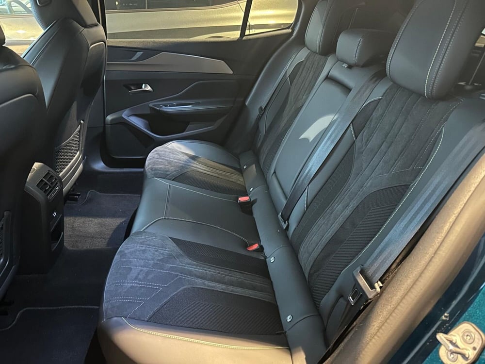 Peugeot 408 usata a Milano (16)