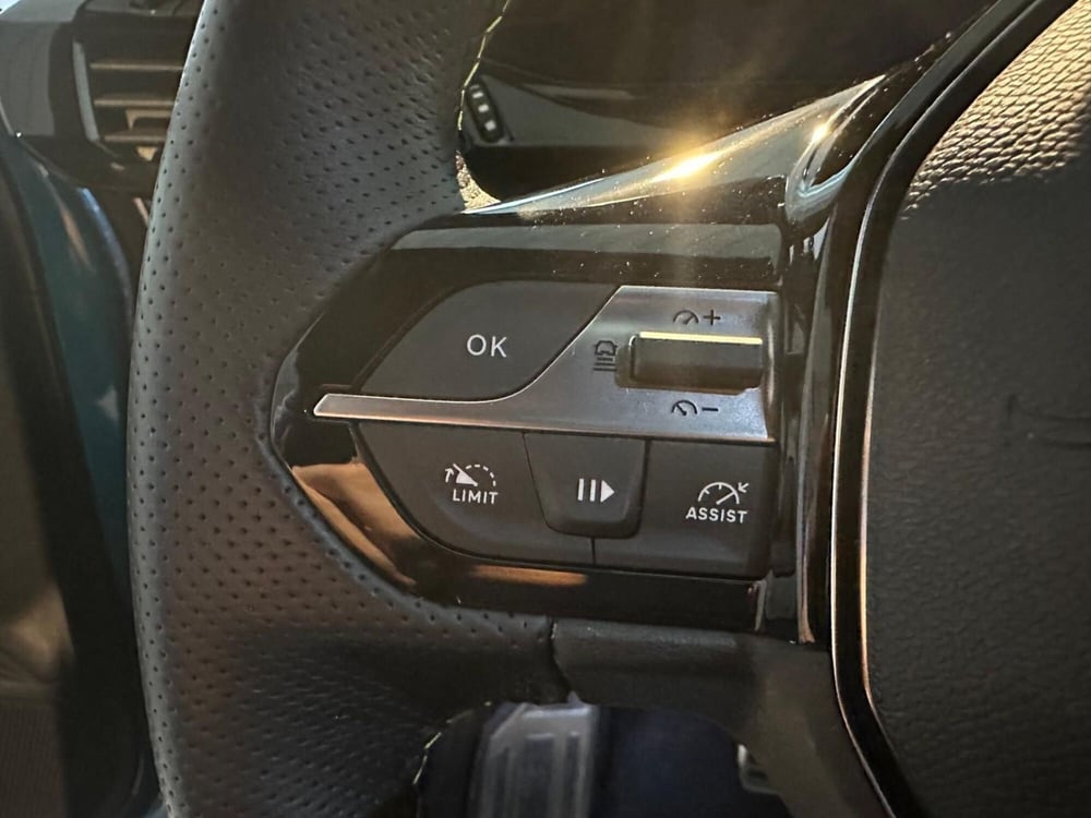 Peugeot 408 usata a Milano (9)