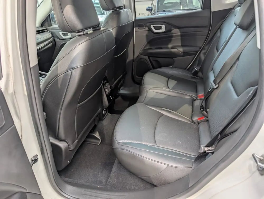 Jeep Compass nuova a Milano (13)