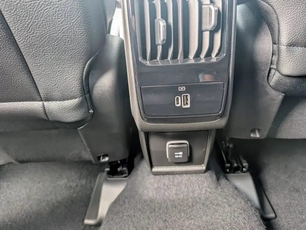 Jeep Compass nuova a Milano (14)