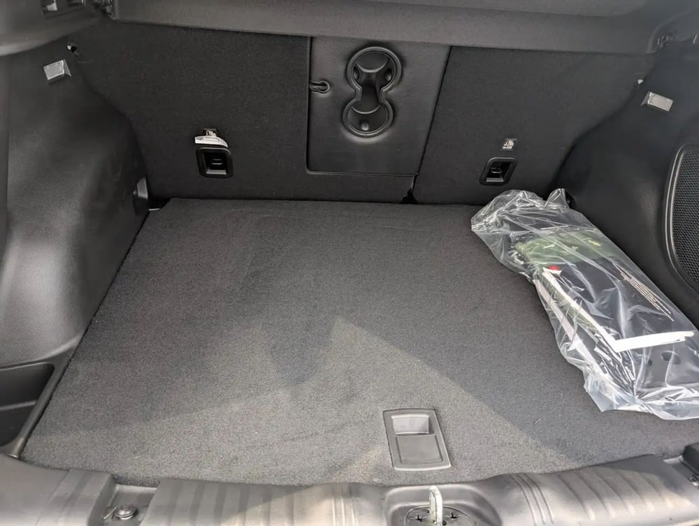 Jeep Compass nuova a Milano (15)