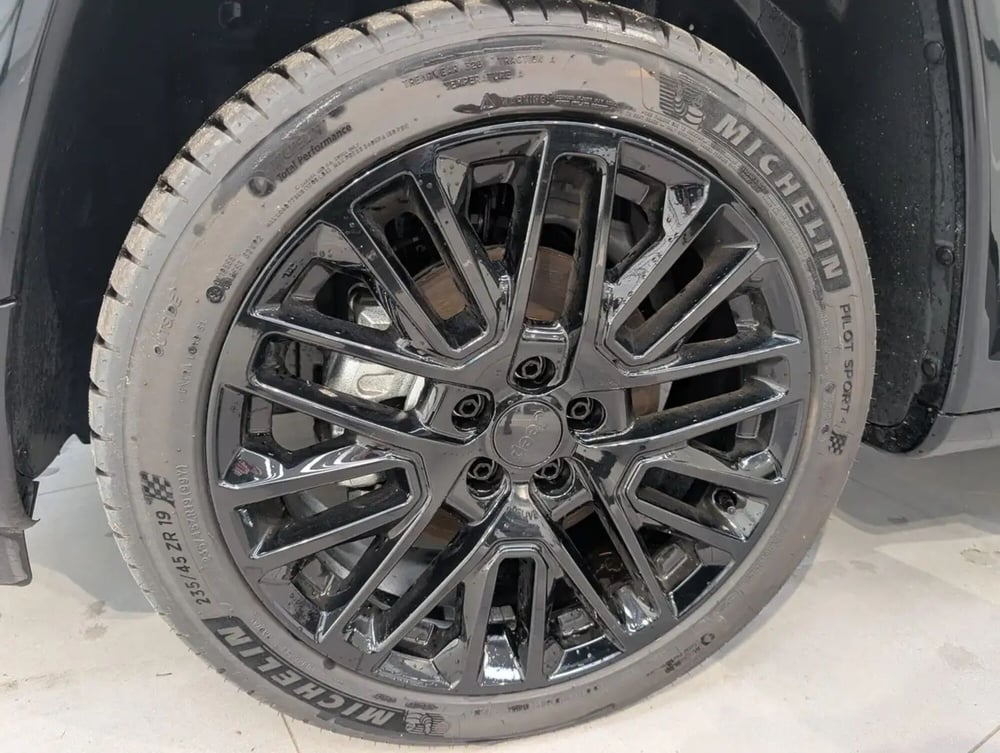 Jeep Compass nuova a Milano (16)